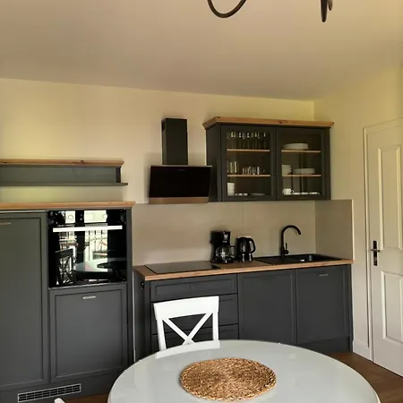 Ferienwohnung 2, Ostseevilla Seebad Ahlbeck 公寓 *
